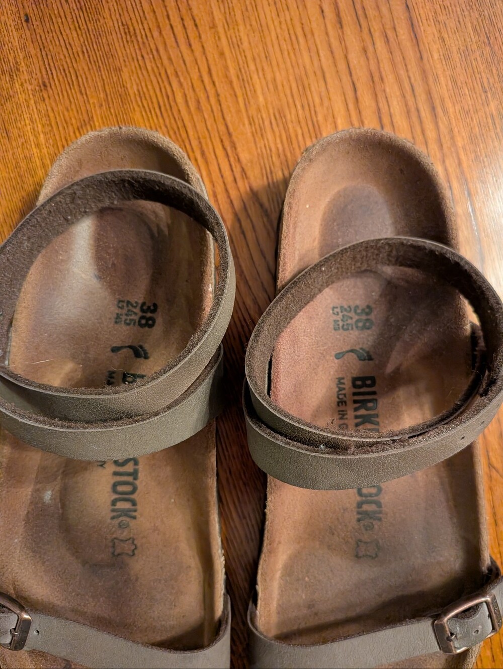 Women's Birkenstock Strappy Leather Sandals, Size 8 - Picture 2 of 5